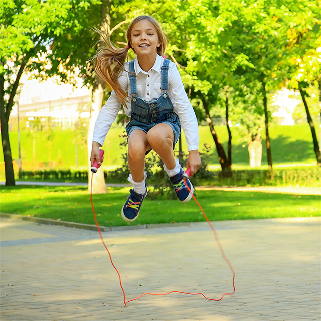 Pink - Kids Jump Rope - Watchitude Move image number 2